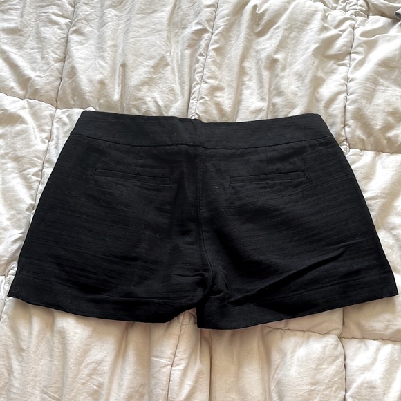 J CREW Mini Pleated Linen Shorts (in Black - Size 8) - Picture 6 of 6